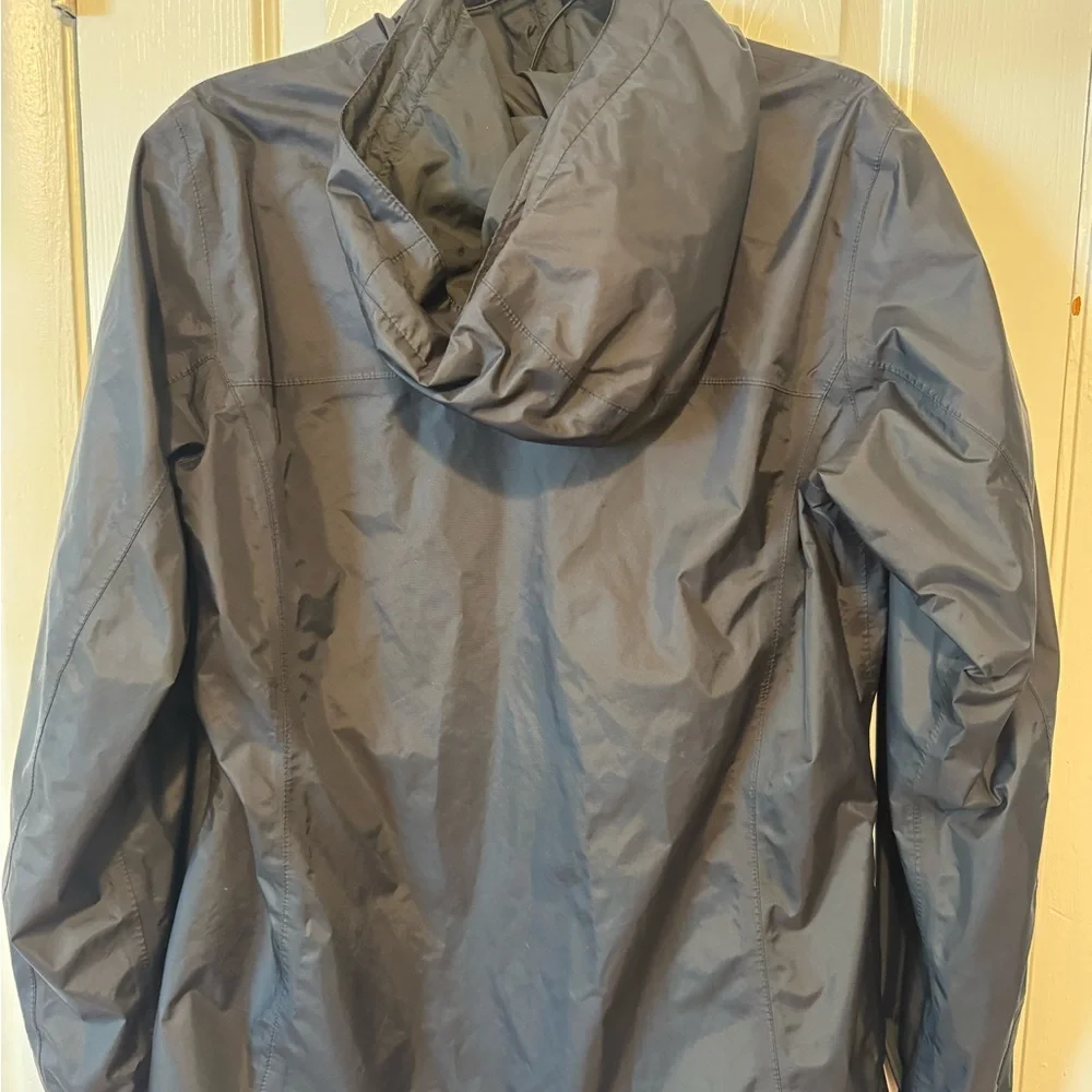Women’s Columbia Black Lightweight Hooded Rain Jacket- Large - Picture 7 of 7